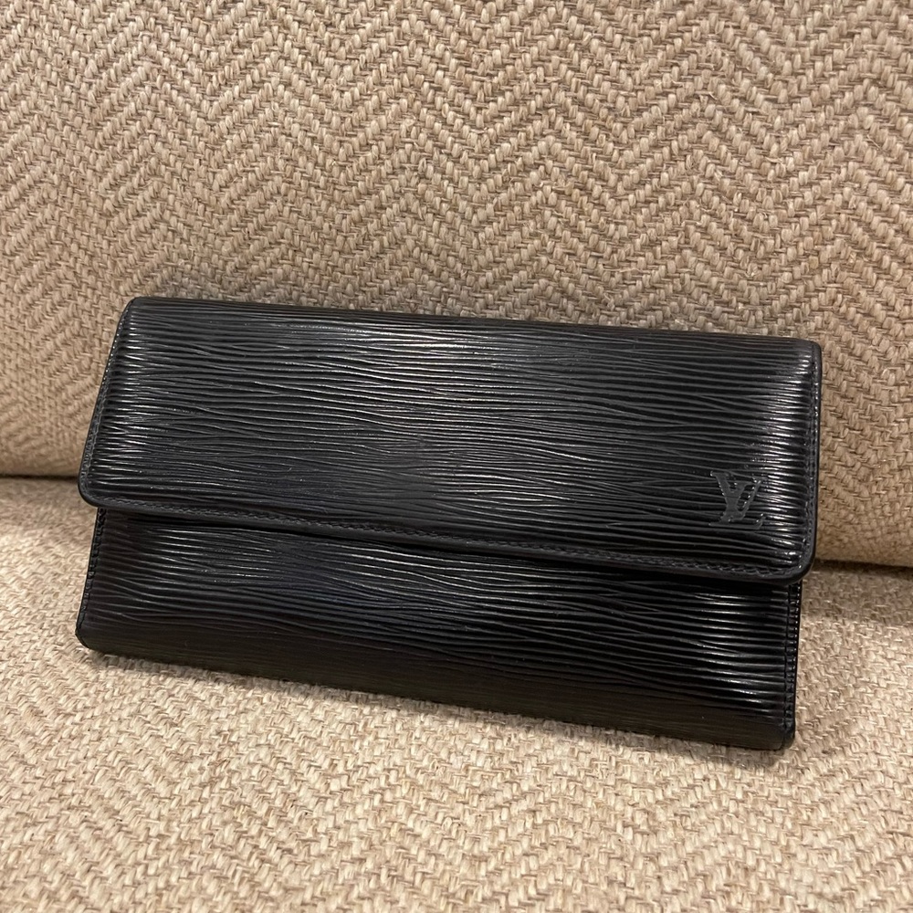Epi Leather Louis Vuitton Wallet